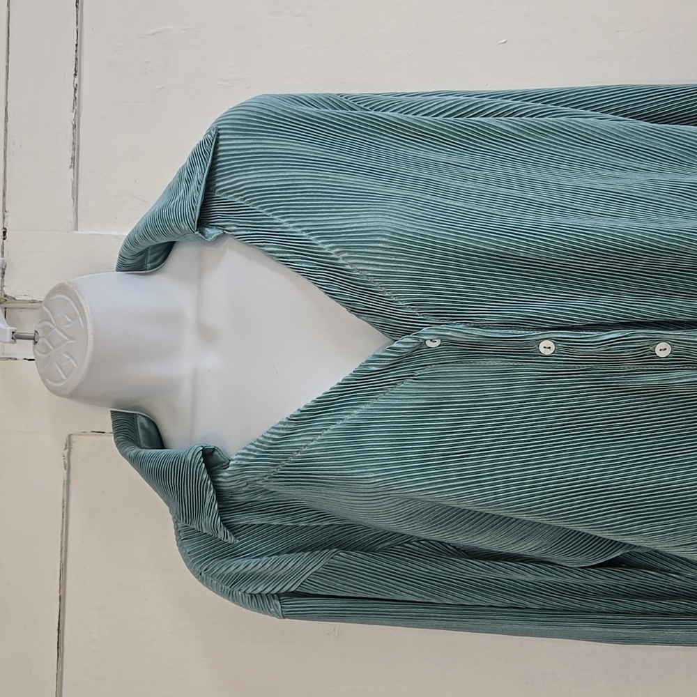 DOLAN LEFT COAST COLLECTION BUTTON FRONT BLOUSE.   #6659
